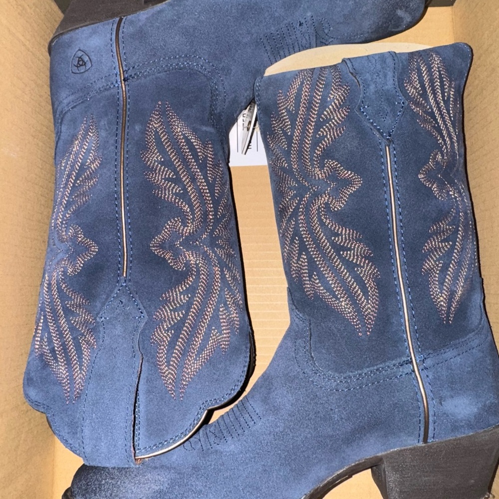 Ariat Women's Blue Heeled Boots